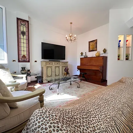 Daire Piazza Mazzini 33, 2 Bedroom, 2bathroom, In The Center Of *
