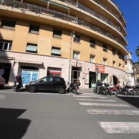 Piazza Mazzini 33, 2 Bedroom, 2bathroom, In The Center Of Santa Margherita Ligure