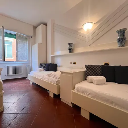 Piazza Mazzini 33, 2 Bedroom, 2bathroom, In The Center Of *