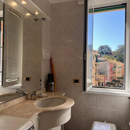 Piazza Mazzini 33, 2 Bedroom, 2bathroom, In The Center Of Daire