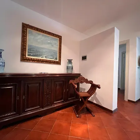 Piazza Mazzini 33, 2 Bedroom, 2bathroom, In The Center Of *