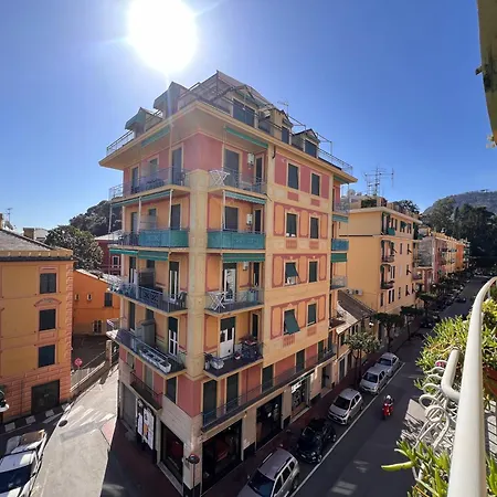 Piazza Mazzini 33, 2 Bedroom, 2bathroom, In The Center Of アパート