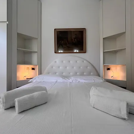 Piazza Mazzini 33, 2 Bedroom, 2bathroom, In The Center Of サンタ・マルゲリータ・リグレ