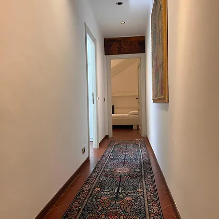 Piazza Mazzini 33, 2 Bedroom, 2bathroom, In The Center Of